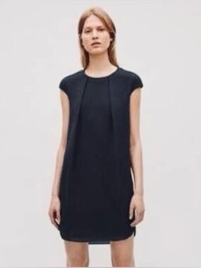 COS Black Cap Sleeve Pleated Crepe Shift Dress